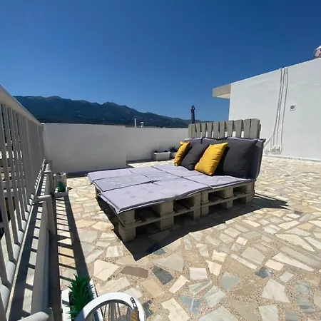 Noufaro Rooftop-sea View *