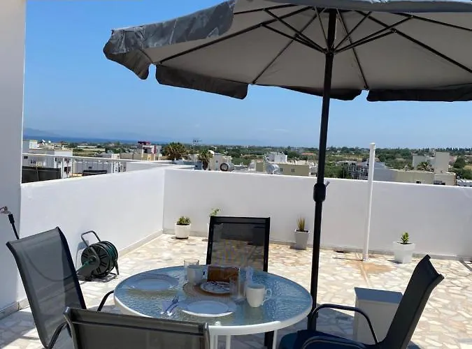 Noufaro Rooftop-sea View