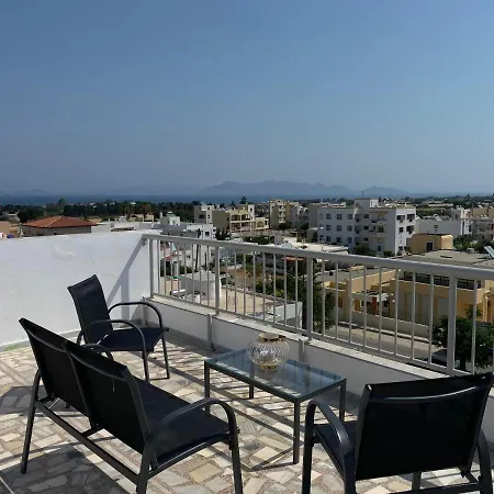 Noufaro Rooftop-sea View 아파트